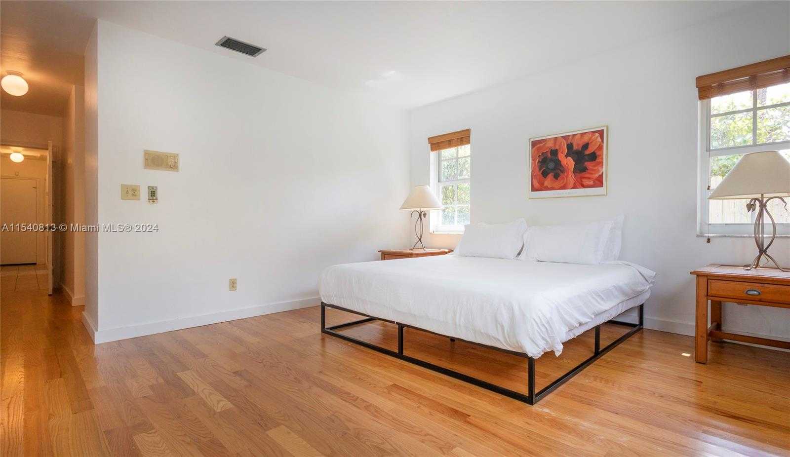 Small Image of 10130 SOUTH WEST 70TH AVE, Pinecrest Number 27