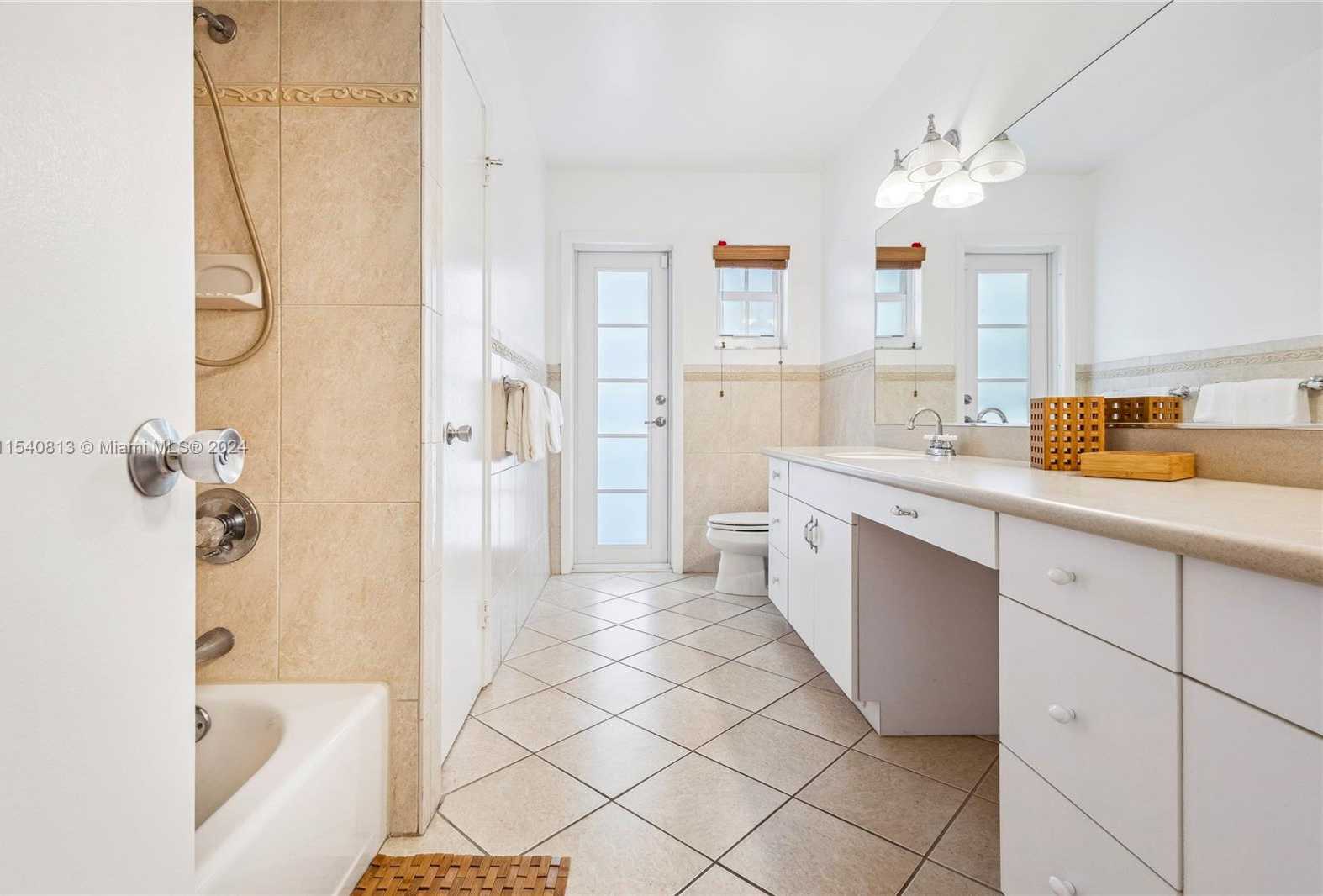 Small Image of 10130 SOUTH WEST 70TH AVE, Pinecrest Number 28