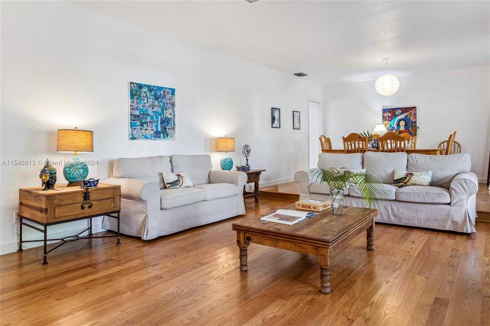 Small Image of 10130 SOUTH WEST 70TH AVE, Pinecrest Number 3