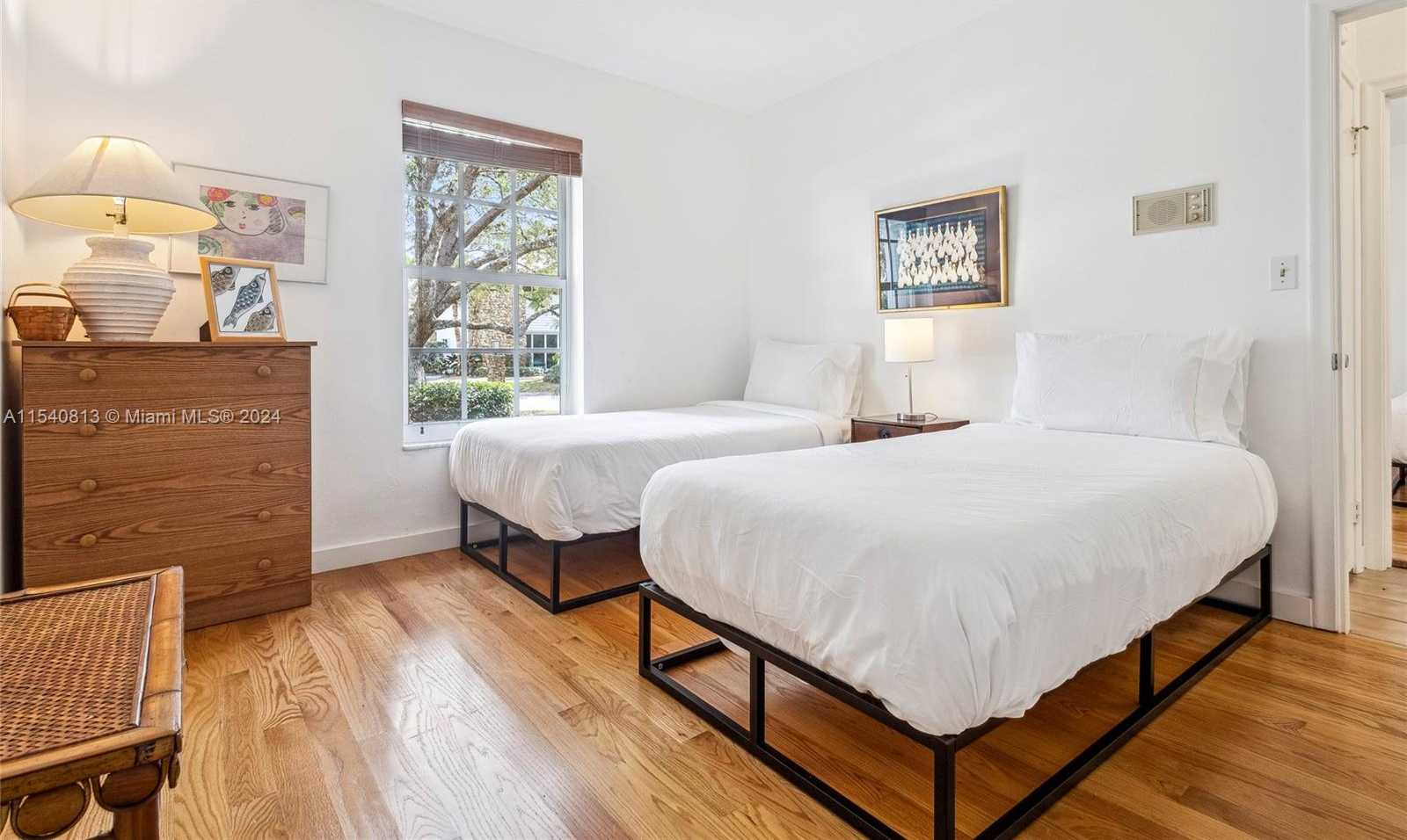 Small Image of 10130 SOUTH WEST 70TH AVE, Pinecrest Number 35