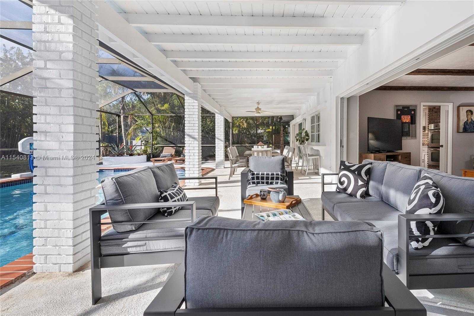 Small Image of 10130 SOUTH WEST 70TH AVE, Pinecrest Number 54
