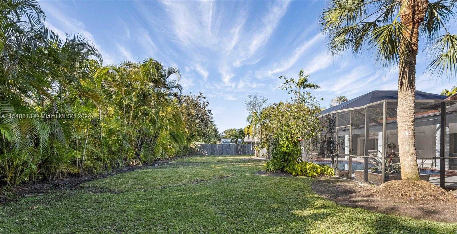 Small Image of 10130 SOUTH WEST 70TH AVE, Pinecrest Number 68