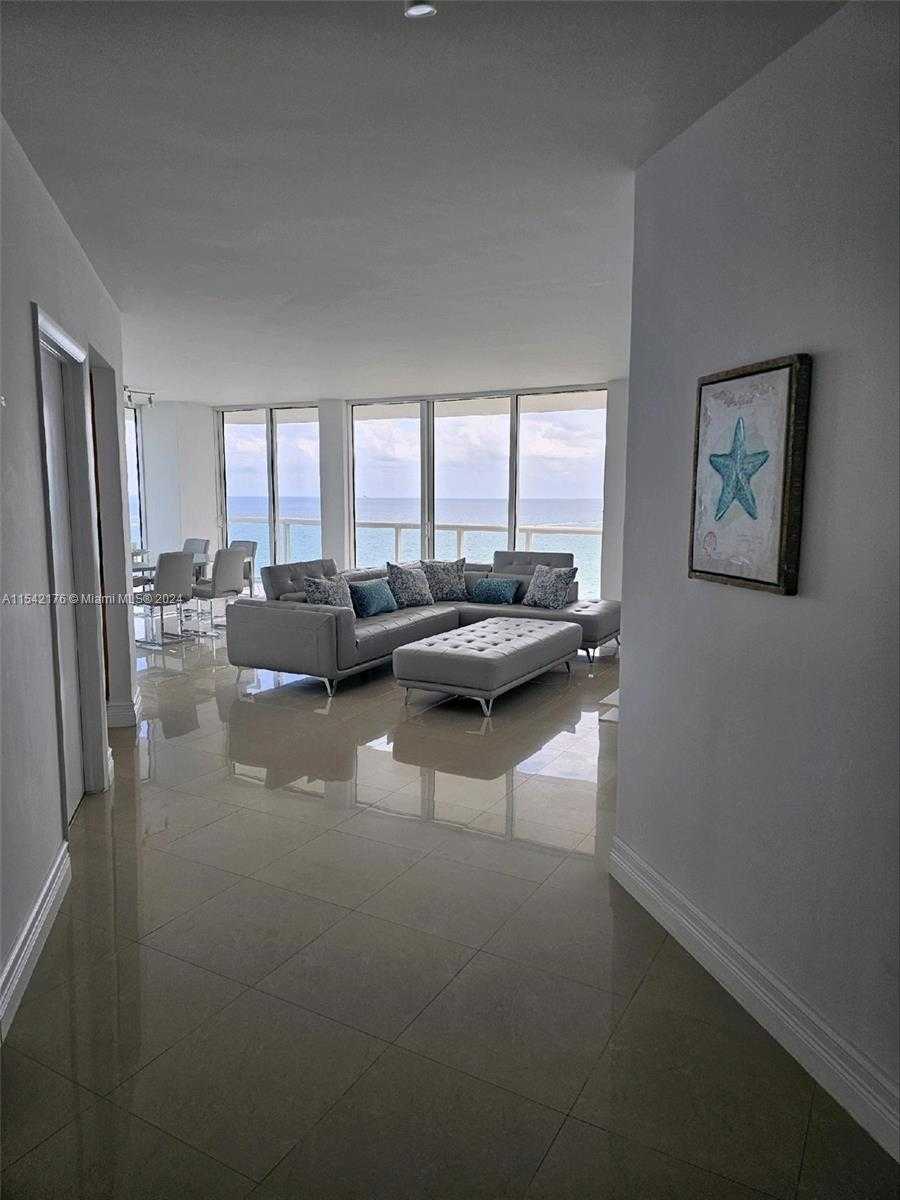 Small Image of 6365 COLLINS AVE #1703, Miami Beach Number 2