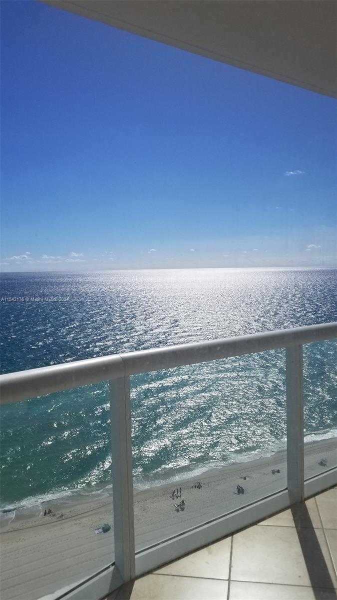 Small Image of 6365 COLLINS AVE #1703, Miami Beach Number 22