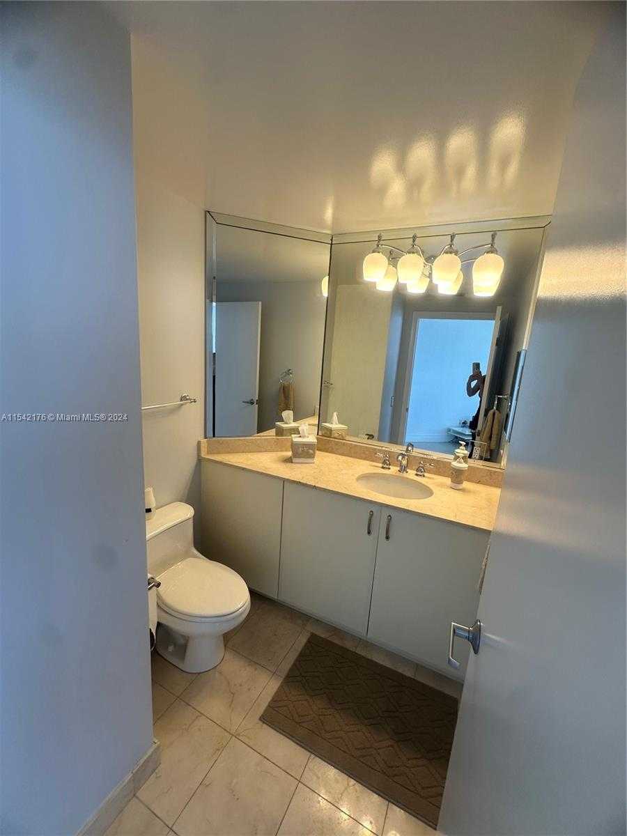 Small Image of 6365 COLLINS AVE #1703, Miami Beach Number 27
