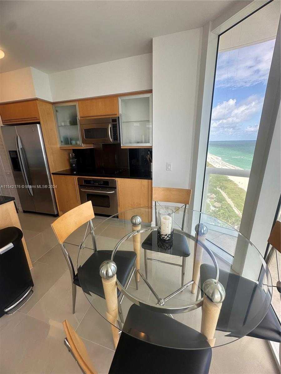Small Image of 6365 COLLINS AVE #1703, Miami Beach Number 9