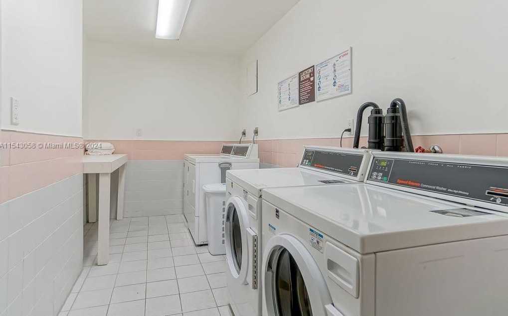 Small Image of 5401 COLLINS AVE #712, Miami Beach Number 26