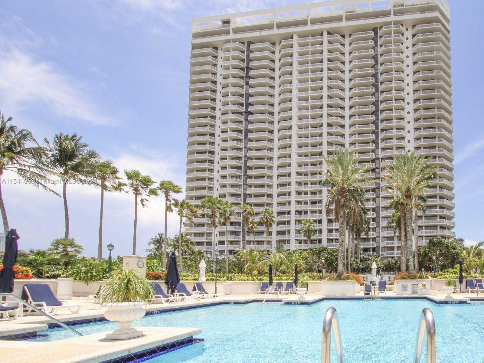 Small Image of 2000 ISLAND BLVD #PH 7, Aventura Number 40
