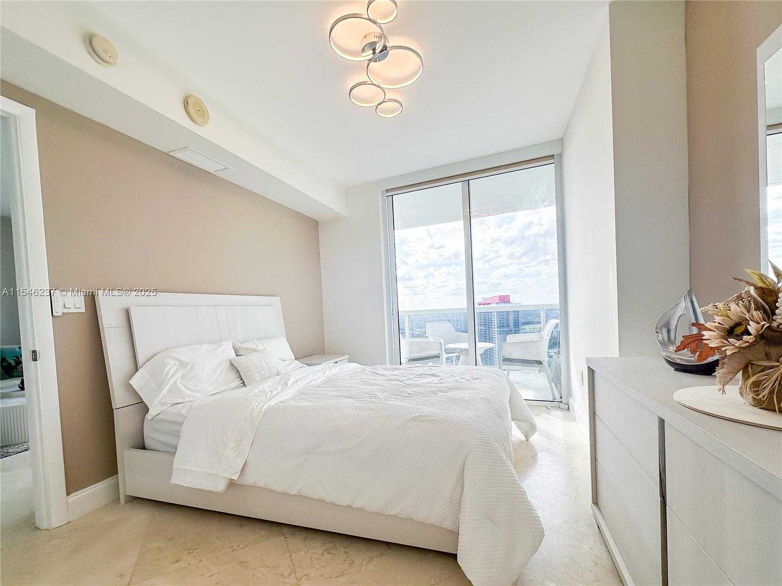 Small Image of 1850 SOUTH OCEAN DR #3308, Hallandale Beach Number 22