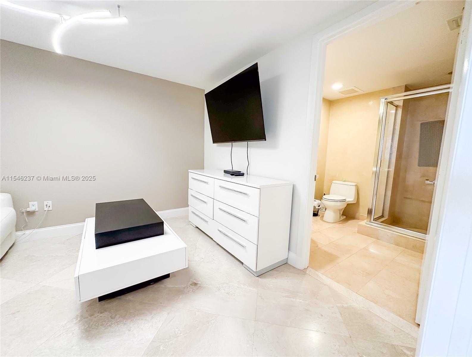 Small Image of 1850 SOUTH OCEAN DR #3308, Hallandale Beach Number 28