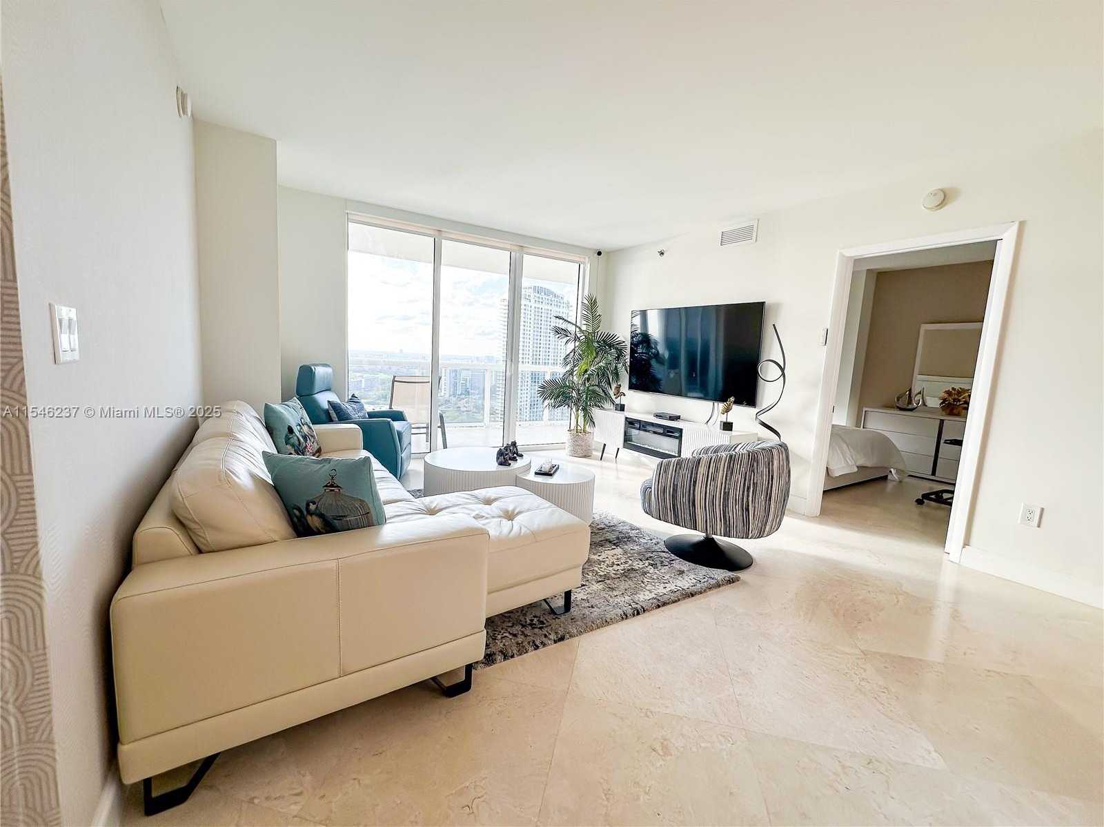 Small Image of 1850 SOUTH OCEAN DR #3308, Hallandale Beach Number 5