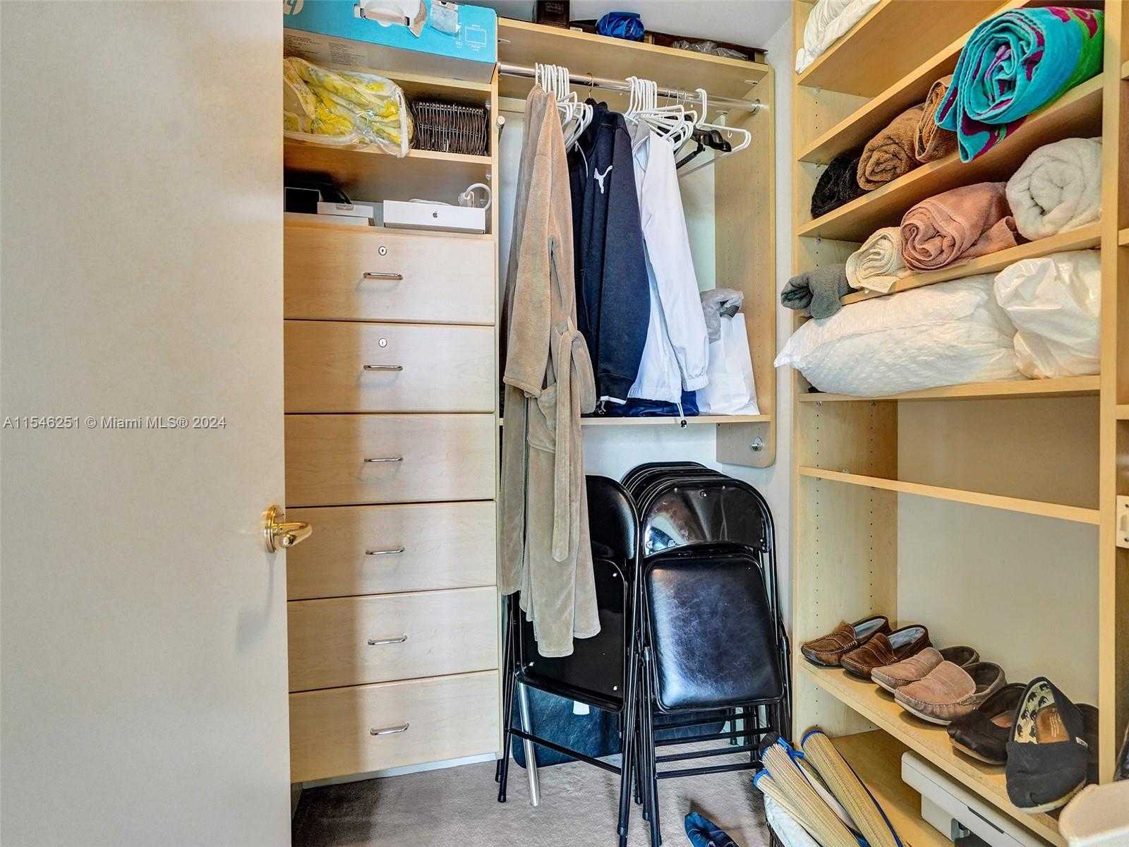 Small Image of 19955 NE 38th Ct, Aventura, FL 33180, USA Number 41