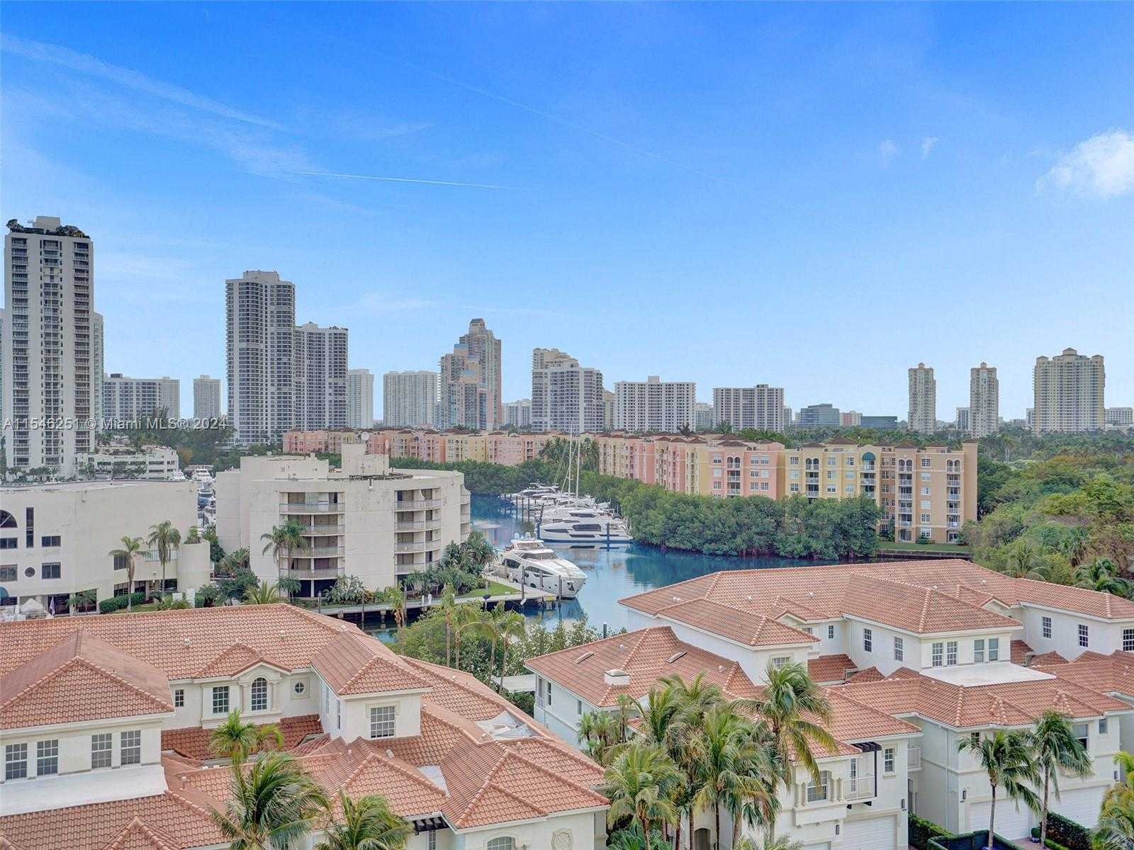 Small Image of 19955 NE 38th Ct, Aventura, FL 33180, USA Number 43