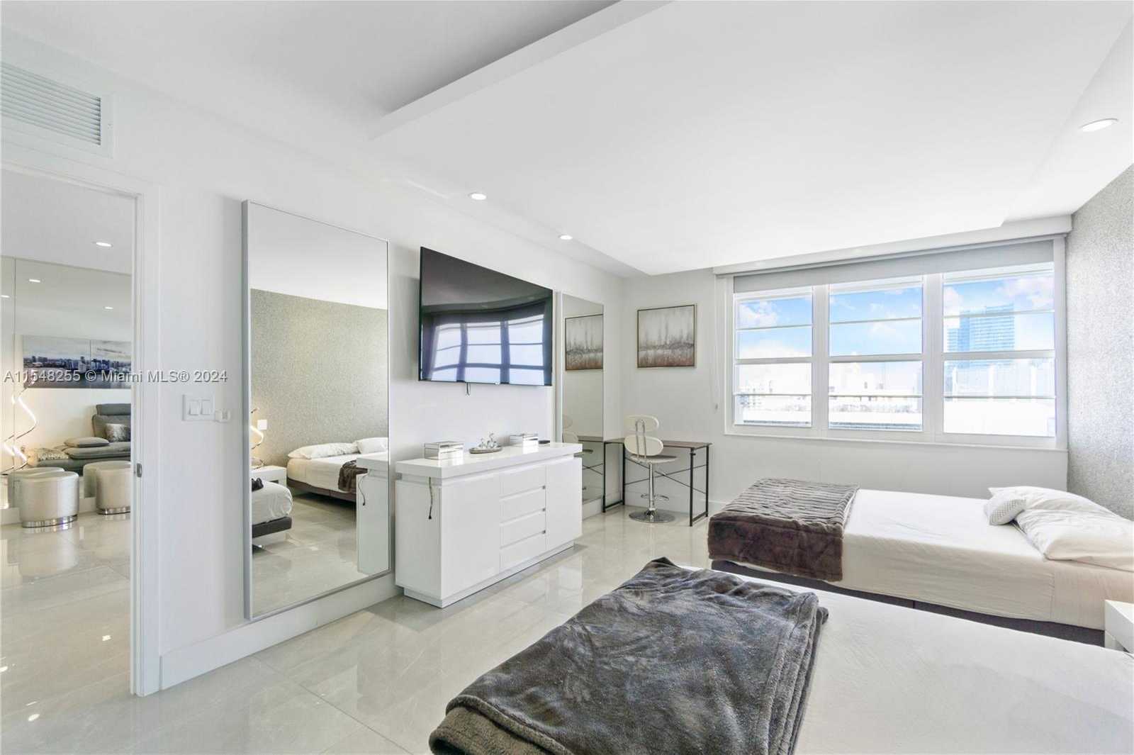 Small Image of 100 LINCOLN RD #1602, Miami Beach Number 14