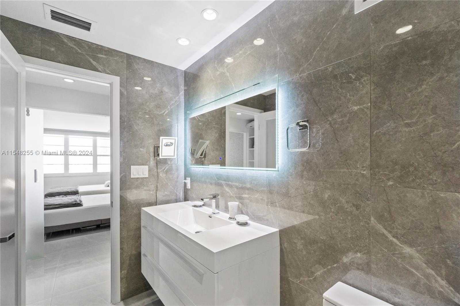 Small Image of 100 LINCOLN RD #1602, Miami Beach Number 19