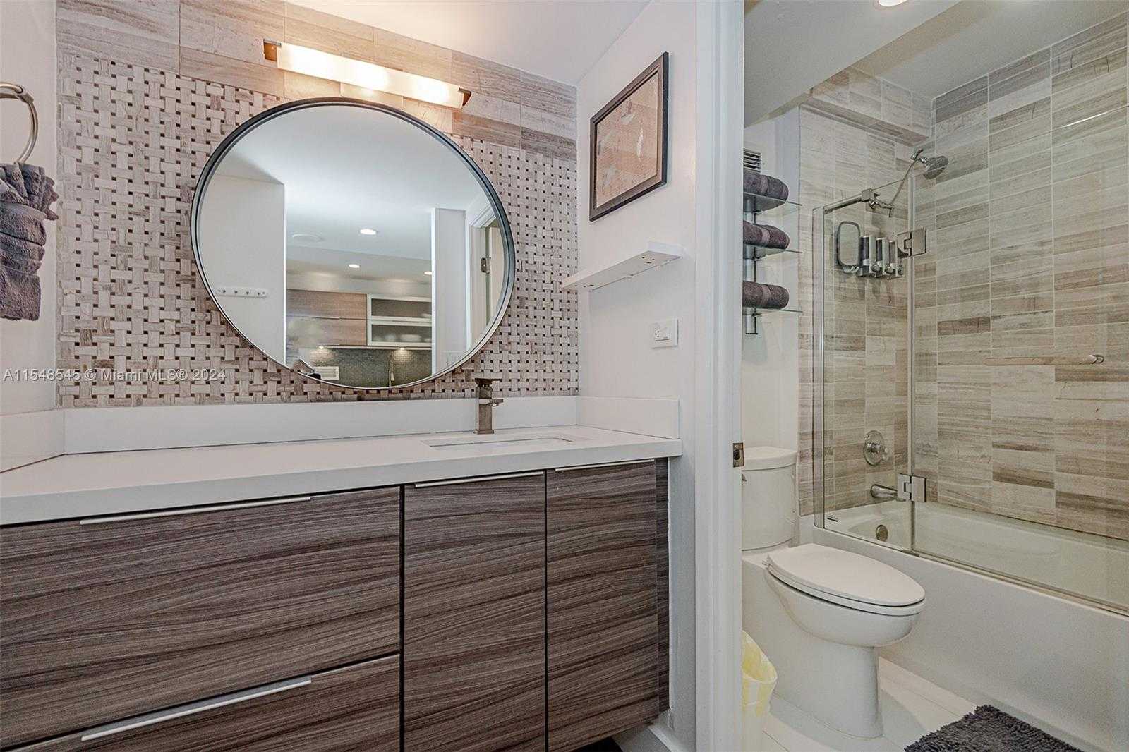 Small Image of 2301 COLLINS AVE #1230, Miami Beach Number 16