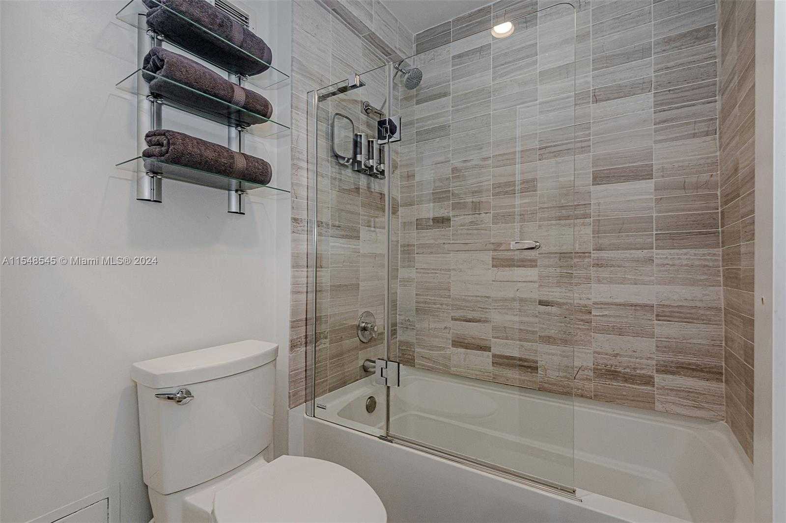 Small Image of 2301 COLLINS AVE #1230, Miami Beach Number 22