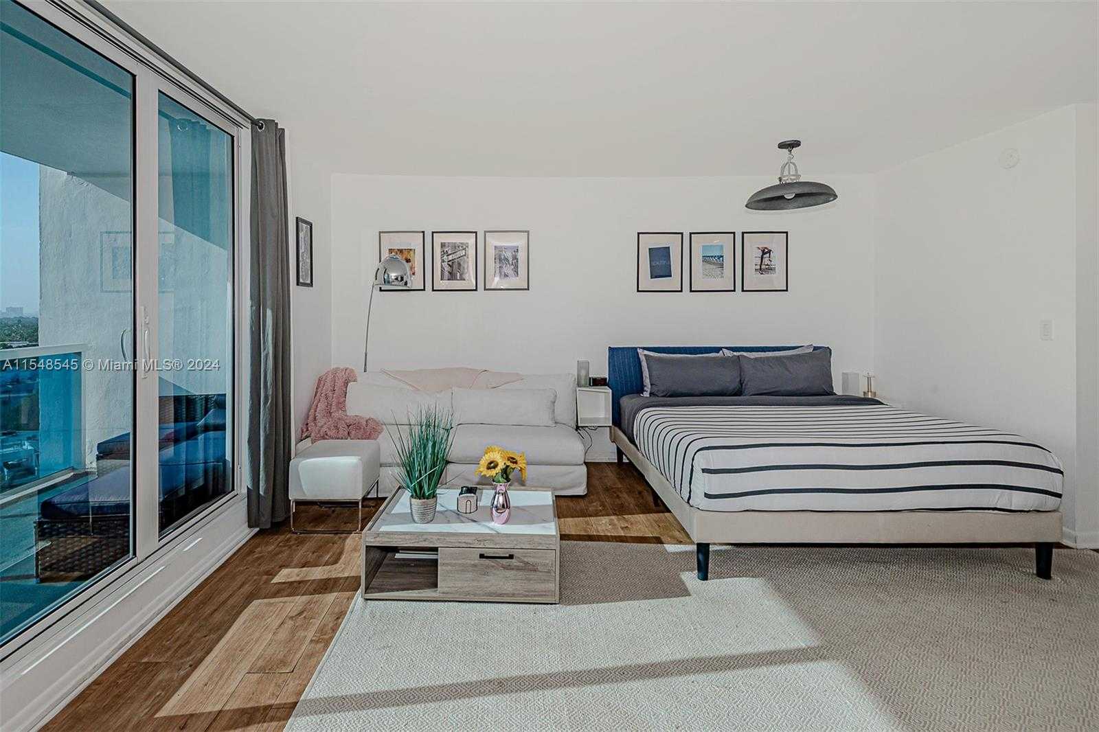 Small Image of 2301 COLLINS AVE #1230, Miami Beach Number 5