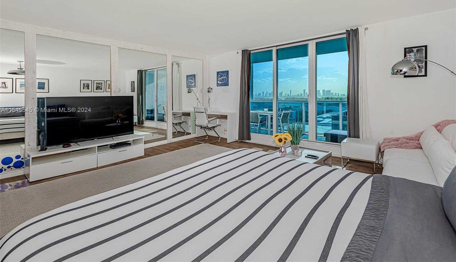 Small Image of 2301 COLLINS AVE #1230, Miami Beach Number 8