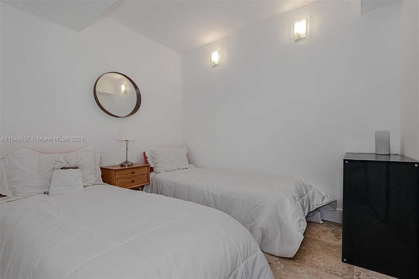 Small Image of 2301 COLLINS AVE #1515, Miami Beach Number 15