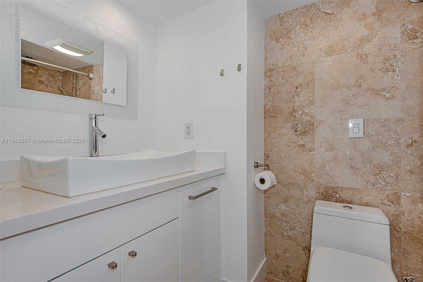 Small Image of 2301 COLLINS AVE #1515, Miami Beach Number 24