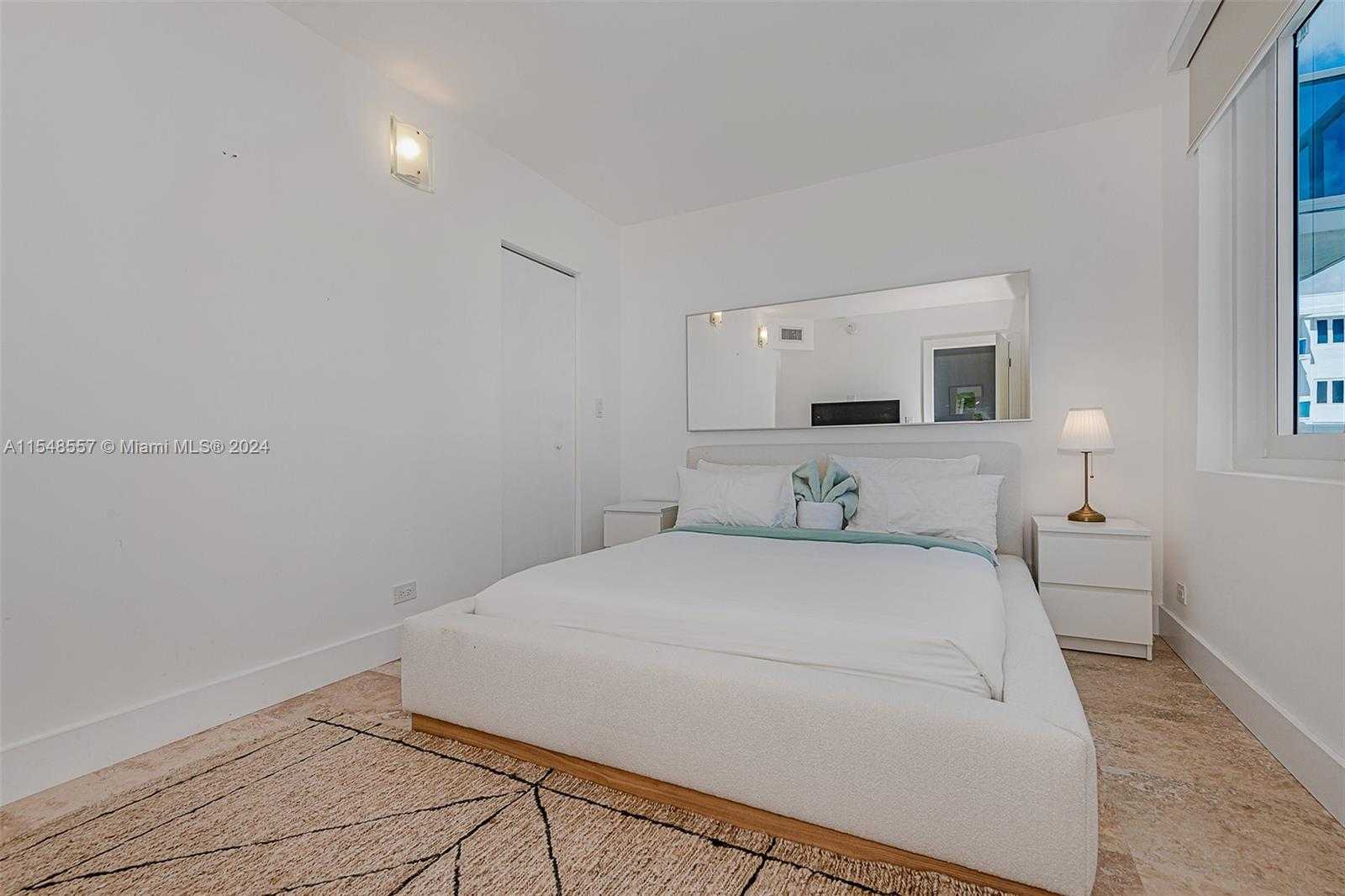 Small Image of 2301 COLLINS AVE #1515, Miami Beach Number 8