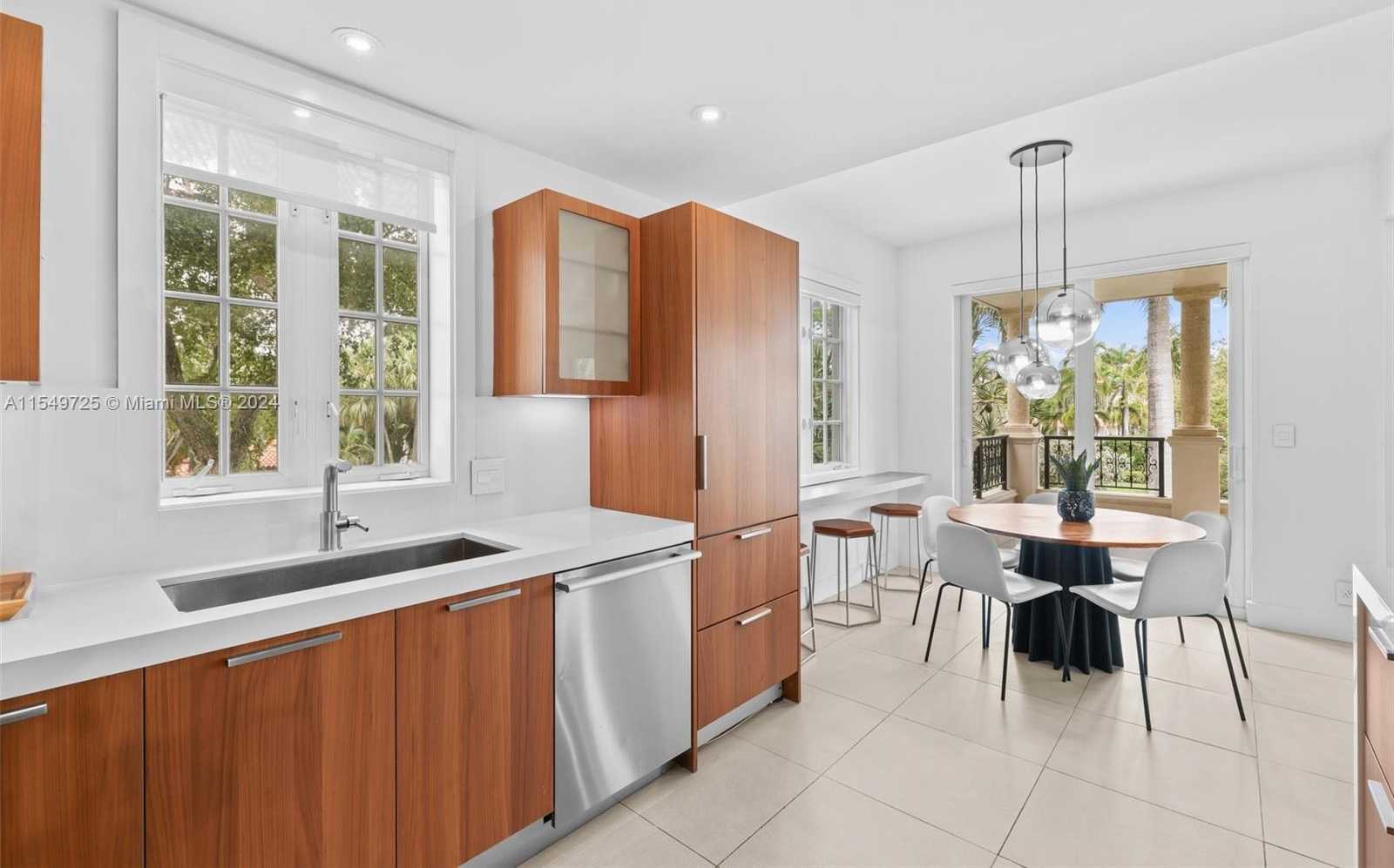 Small Image of 19127 FISHER ISLAND DR #19127, Miami Beach Number 15