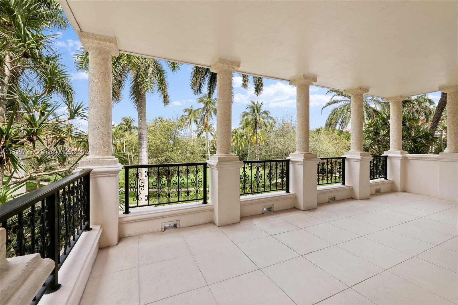 Small Image of 19127 FISHER ISLAND DR #19127, Miami Beach Number 32
