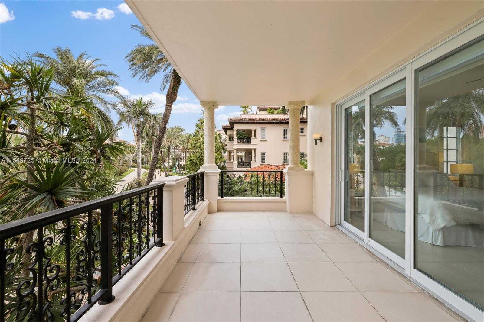 Small Image of 19127 FISHER ISLAND DR #19127, Miami Beach Number 35
