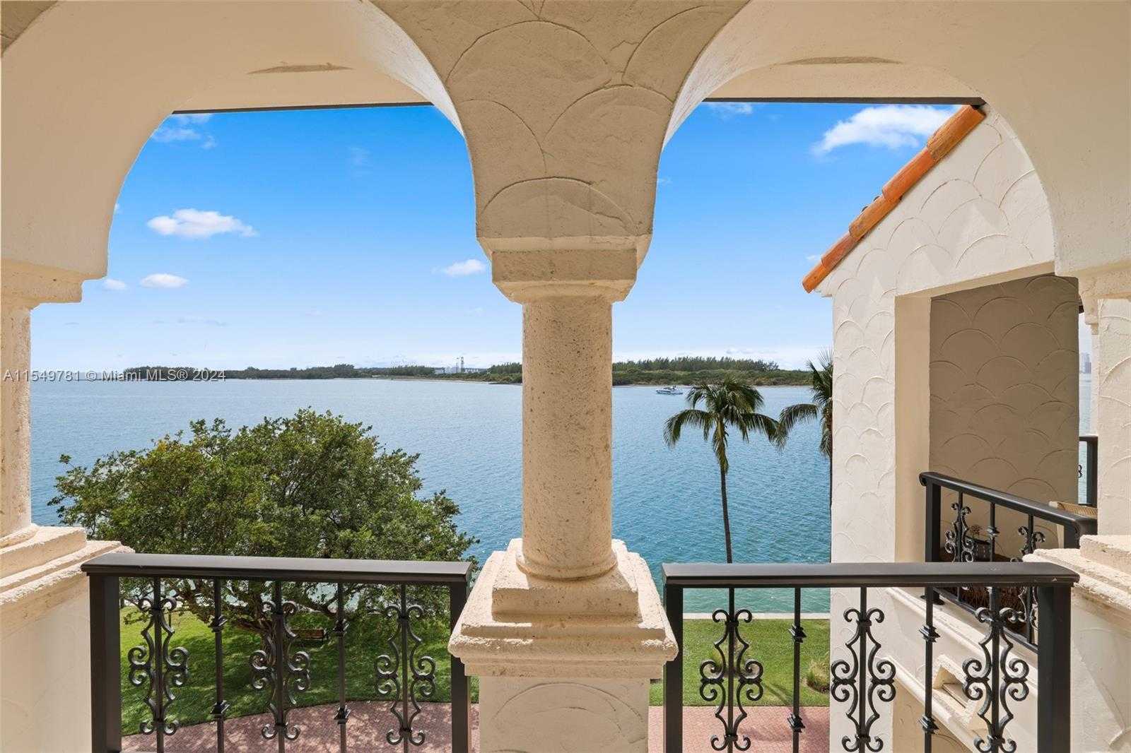 Small Image of 2442 FISHER ISLAND DR #5402, Miami Beach Number 20