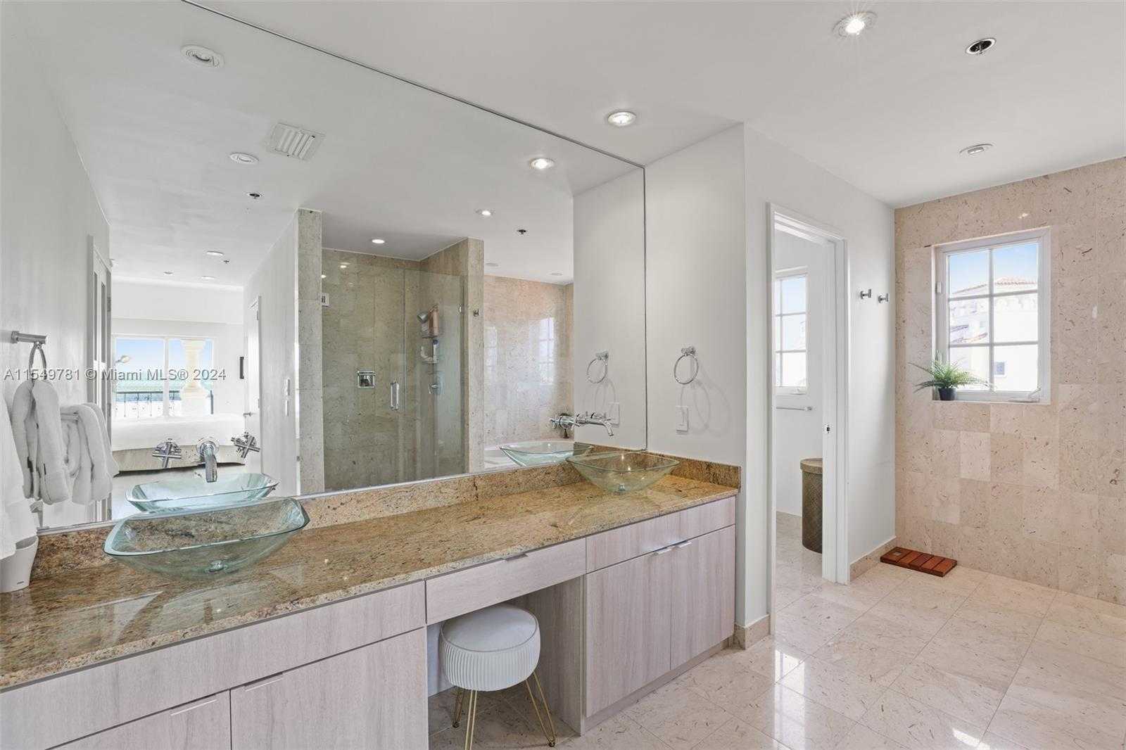 Small Image of 2442 FISHER ISLAND DR #5402, Miami Beach Number 22