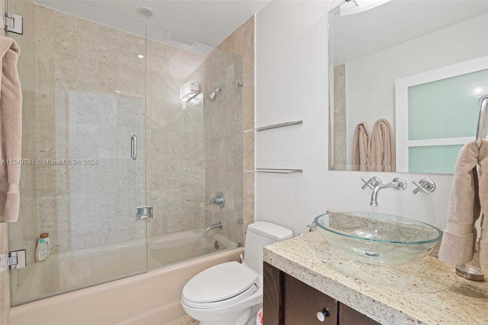 Small Image of 2442 FISHER ISLAND DR #5402, Miami Beach Number 35