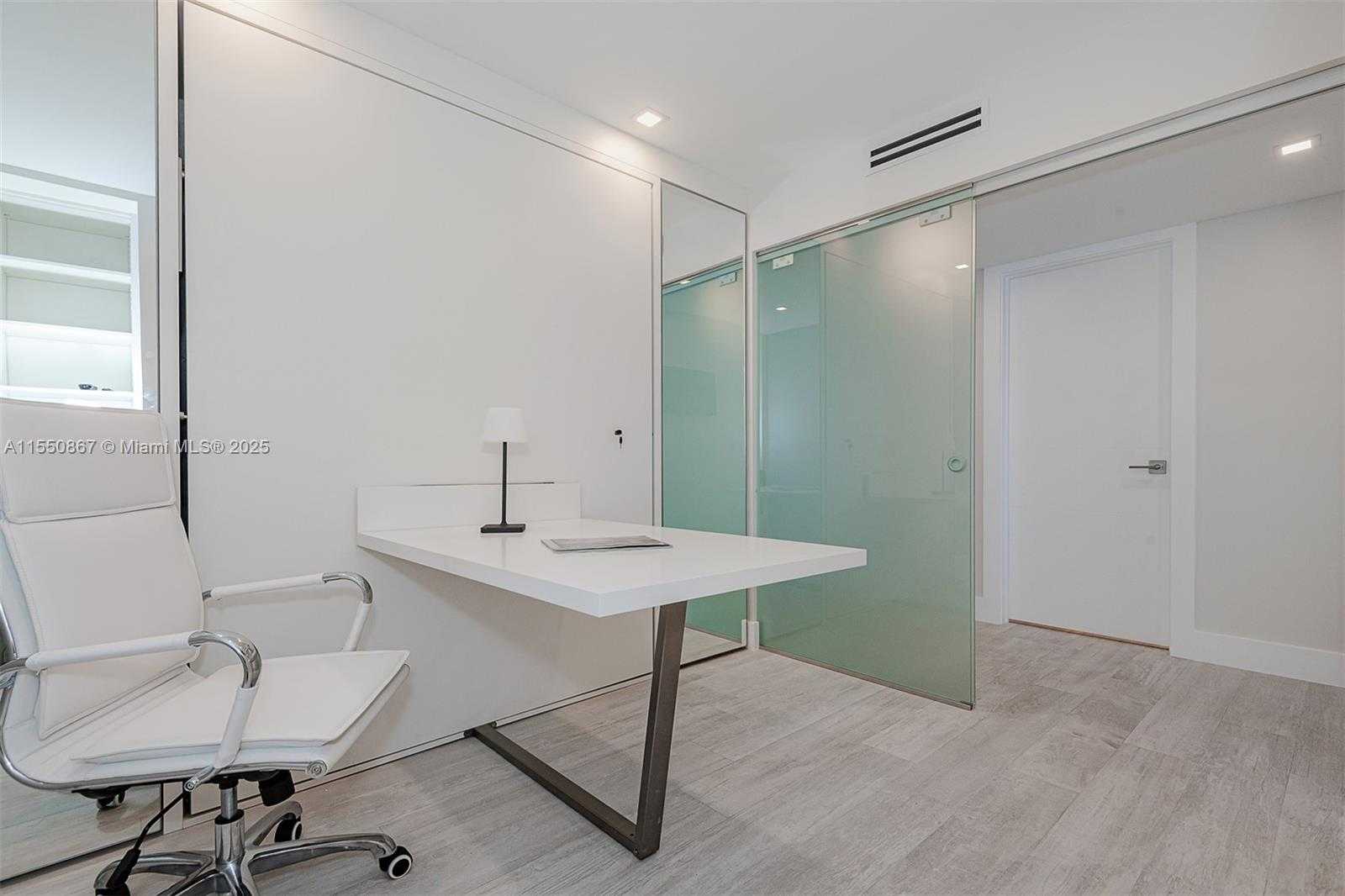 Small Image of 2301 COLLINS AVE #739, Miami Beach Number 20