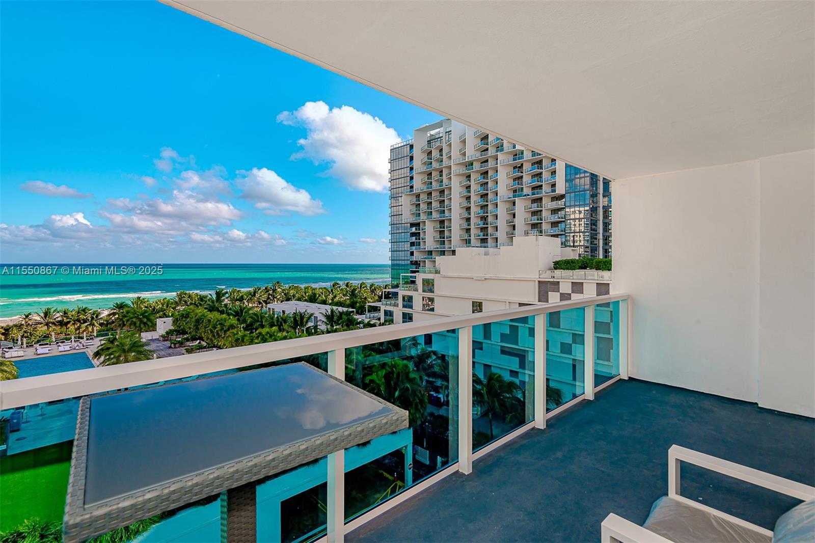 Small Image of 2301 COLLINS AVE #739, Miami Beach Number 3
