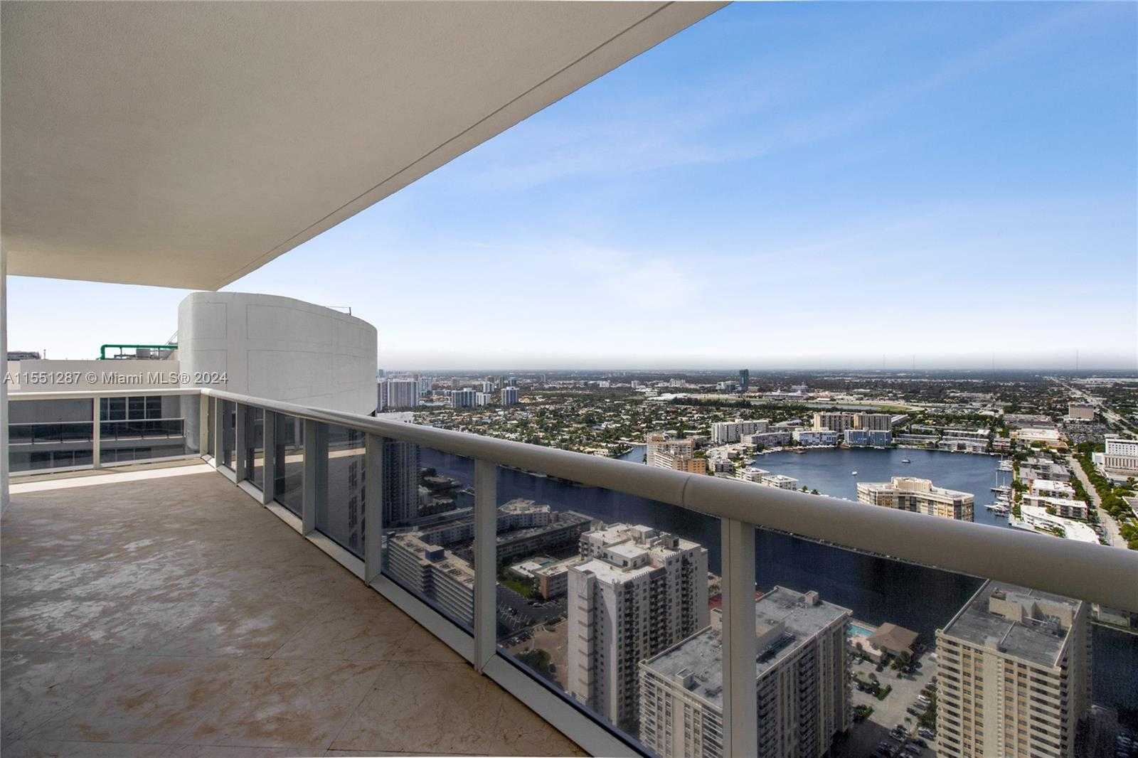 Small Image of 1830 SOUTH OCEAN DR #4606, Hallandale Beach Number 14