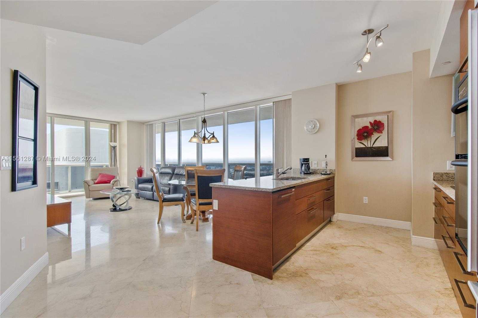 Small Image of 1830 SOUTH OCEAN DR #4606, Hallandale Beach Number 5