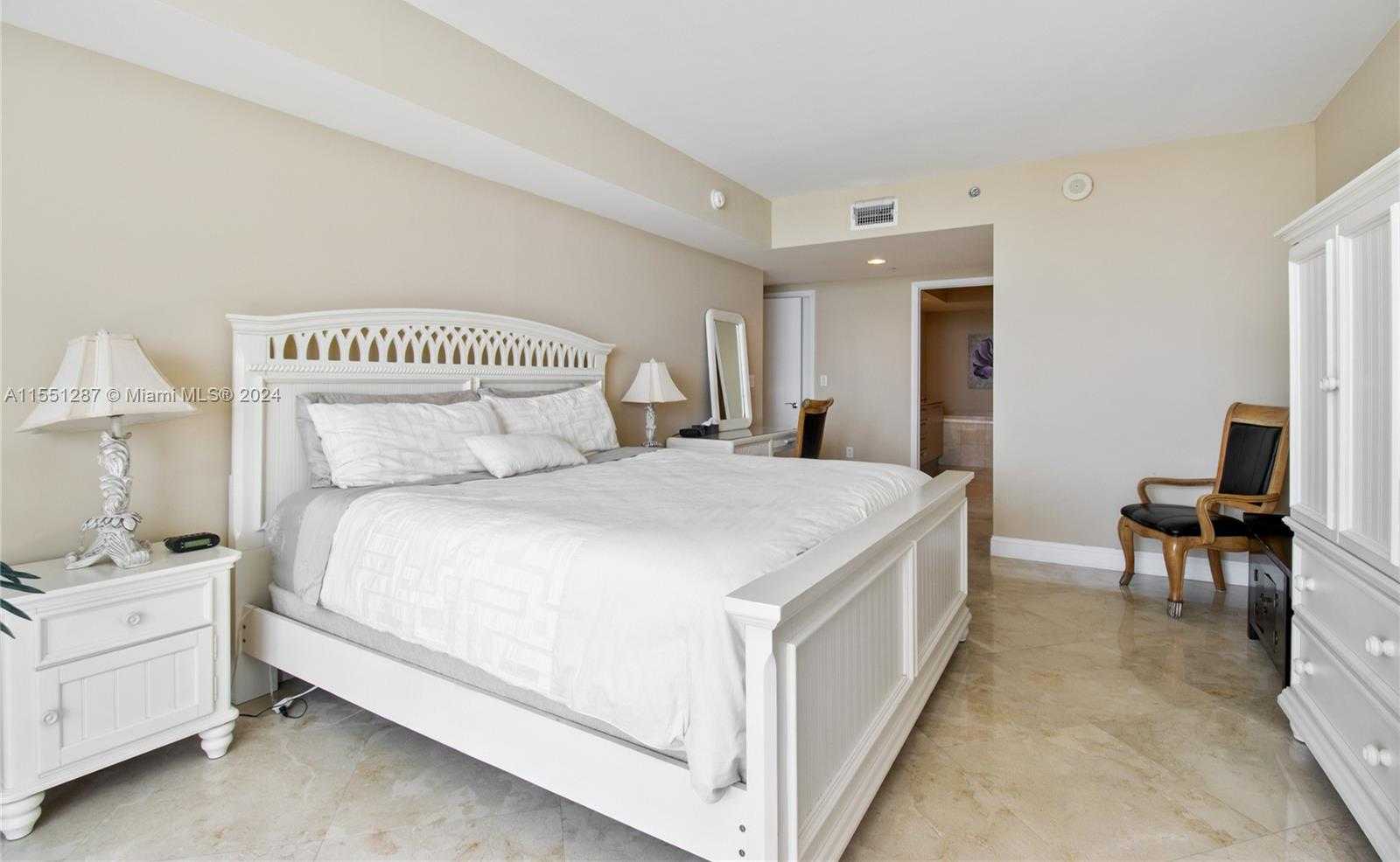 Small Image of 1830 SOUTH OCEAN DR #4606, Hallandale Beach Number 8