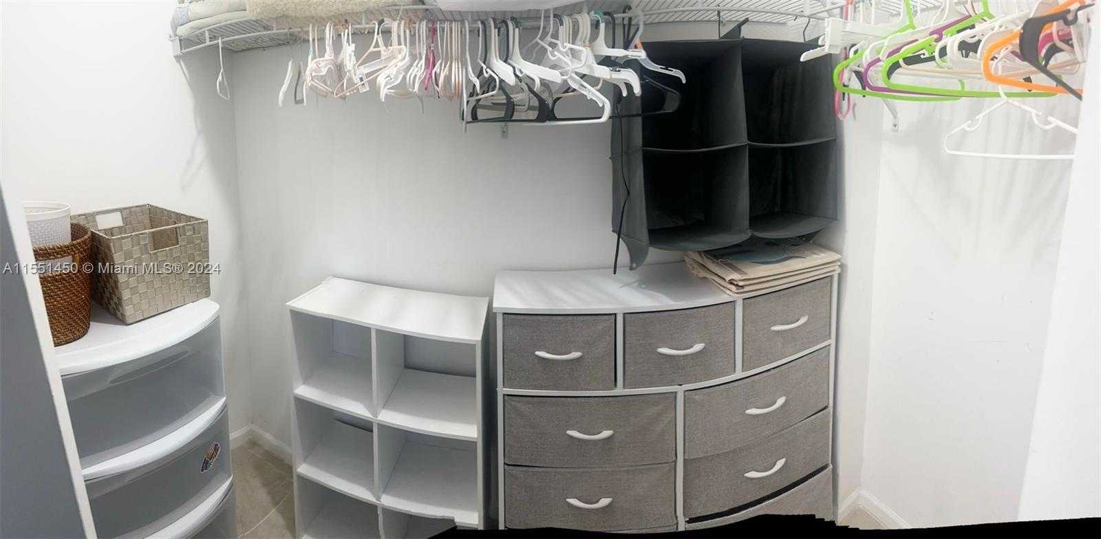 Small Image of 18800 NORTH EAST 29TH AVE #1018, Aventura Number 26