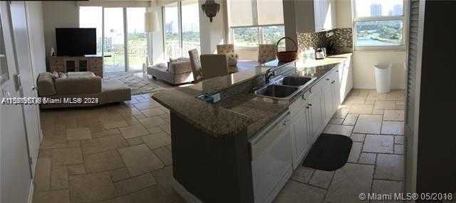 Small Image of 19501 WEST COUNTRY CLUB DR #1114, Aventura Number 3
