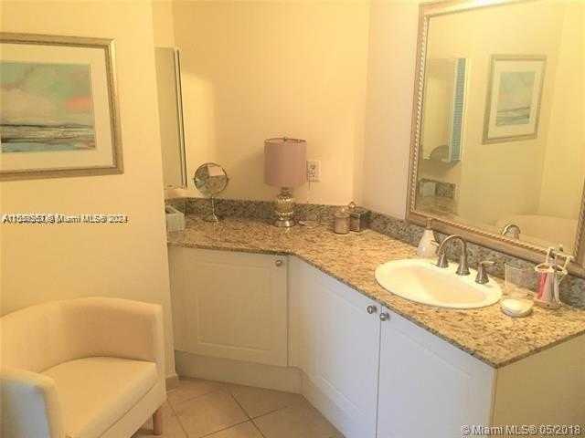 Small Image of 19501 WEST COUNTRY CLUB DR #1114, Aventura Number 7