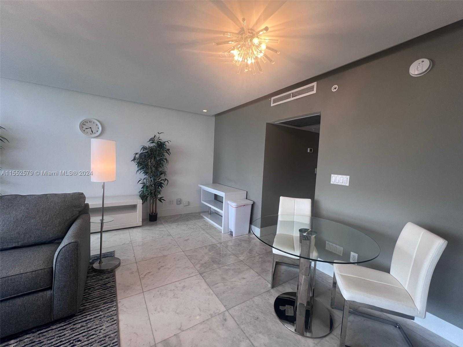Small Image of 100 LINCOLN RD #1536, Miami Beach Number 4