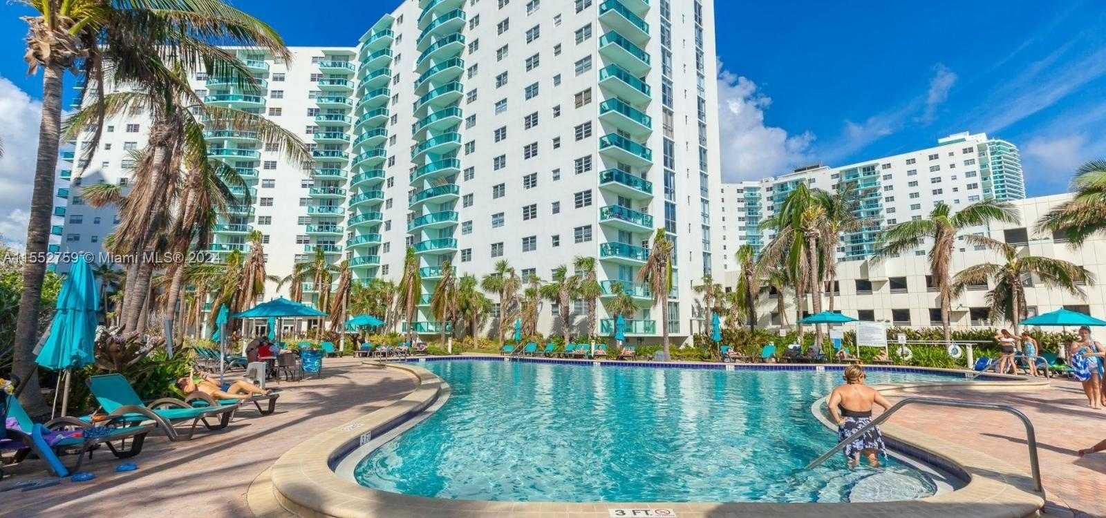 Small Image of 3901 SOUTH OCEAN DR #1H, Hollywood Number 2