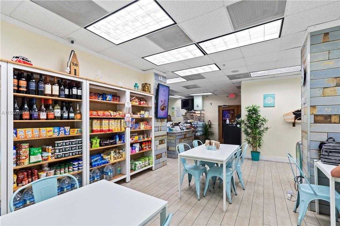 Small Image of 3901 SOUTH OCEAN DR #1H, Hollywood Number 20