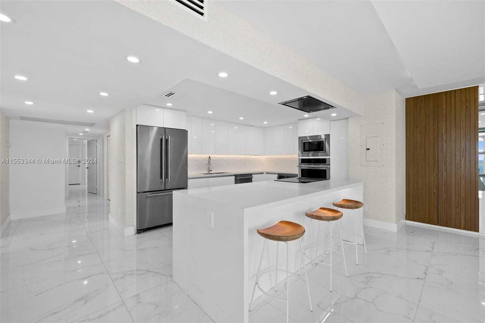 Small Image of 5151 COLLINS AVE #1527, Miami Beach Number 8