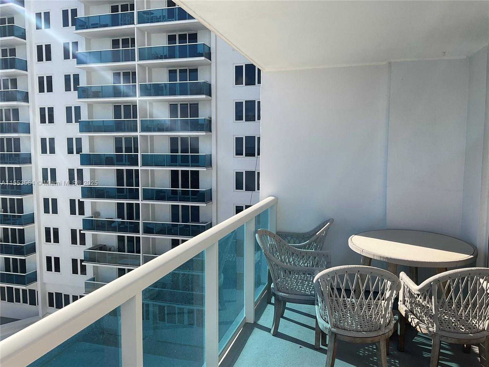 Small Image of 2301 #704, Miami Beach Number 20