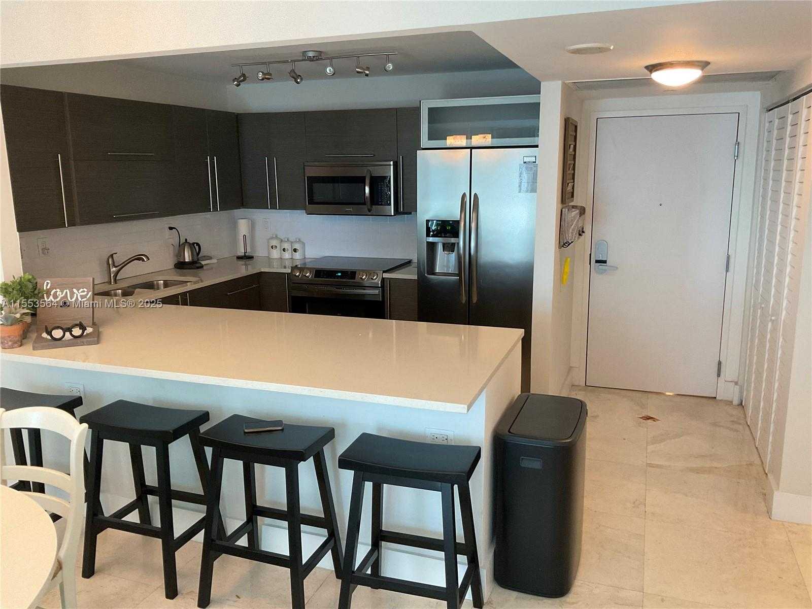 Small Image of 2301 #704, Miami Beach Number 31