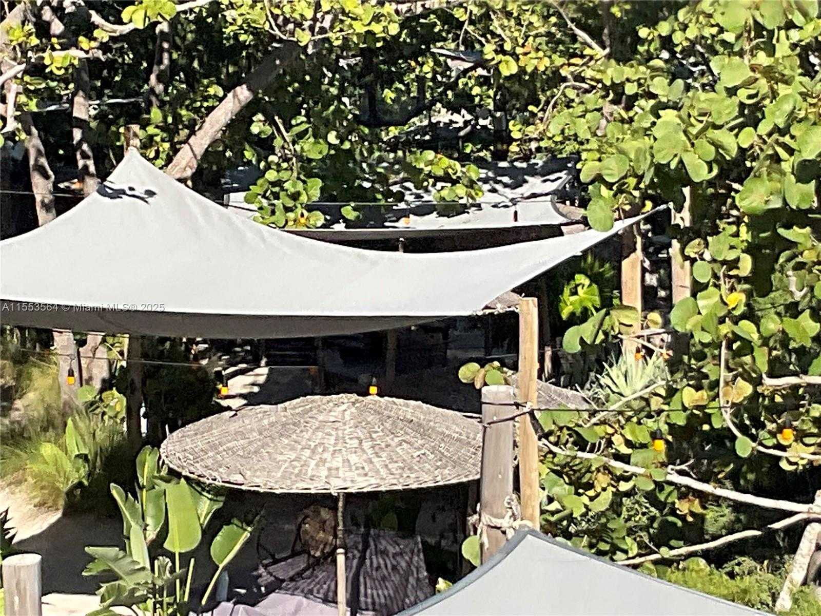 Small Image of 2301 #704, Miami Beach Number 9
