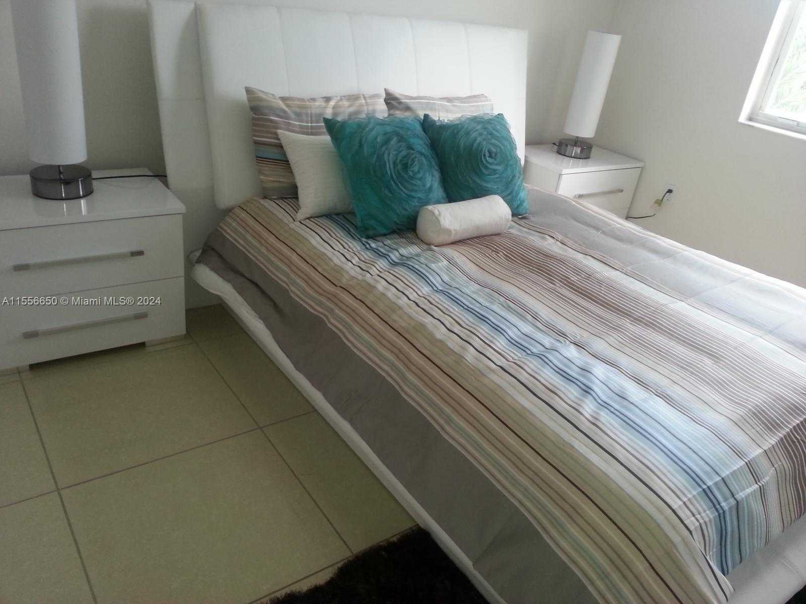 Small Image of 17100 NORTH BAY RD #1402, Sunny Isles Beach Number 10