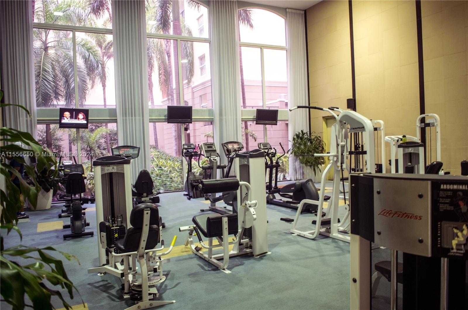 Small Image of 17100 NORTH BAY RD #1402, Sunny Isles Beach Number 23