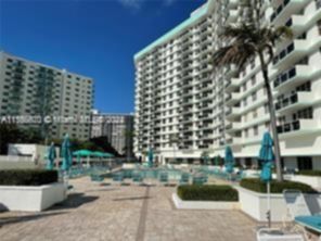 Small Image of 3725 S Ocean Dr, Hollywood, FL 33019, USA Number 28